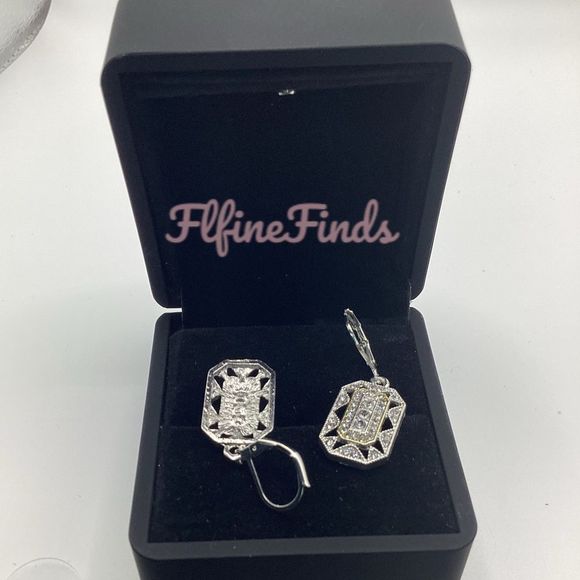 - 💖 Art deco Silver Tone  Diamond Pave geometric octagon drop earrings💖 - Picture 5 of 16